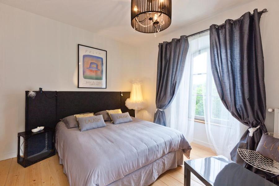 La Tour Charlemagne Bed & Breakfast Château-Chalon Стая снимка