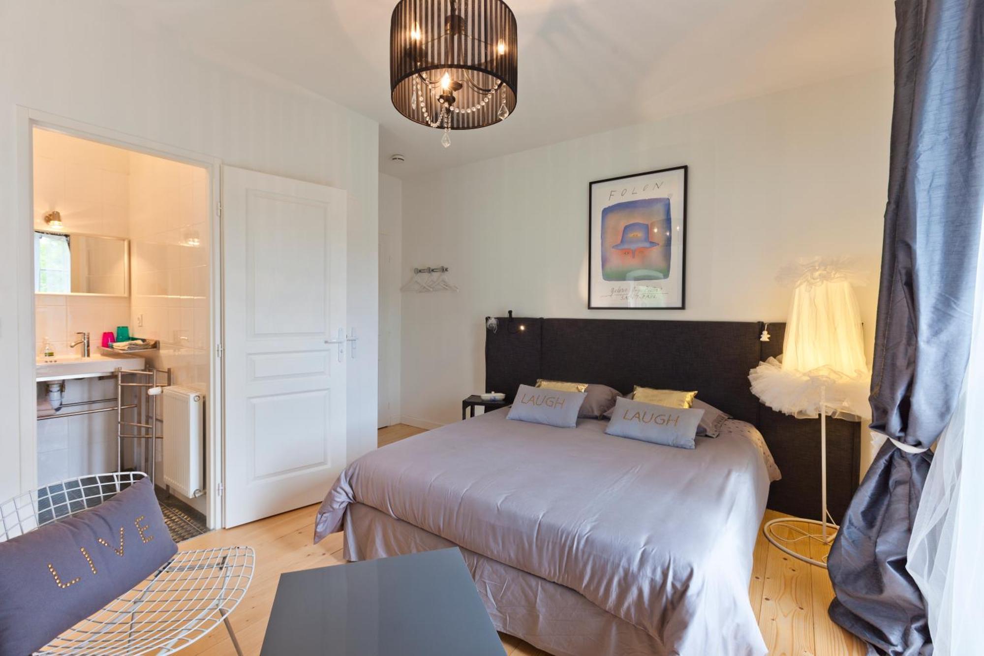 La Tour Charlemagne Bed & Breakfast Château-Chalon Екстериор снимка