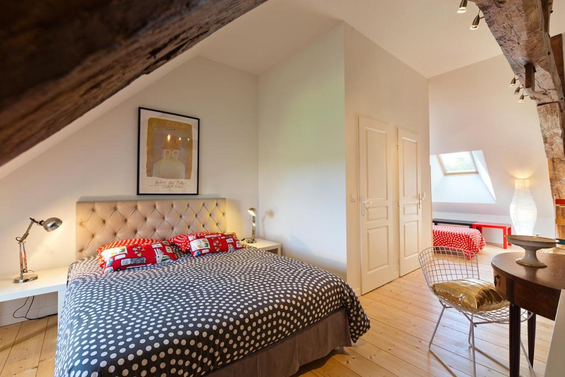 La Tour Charlemagne Bed & Breakfast Château-Chalon Екстериор снимка